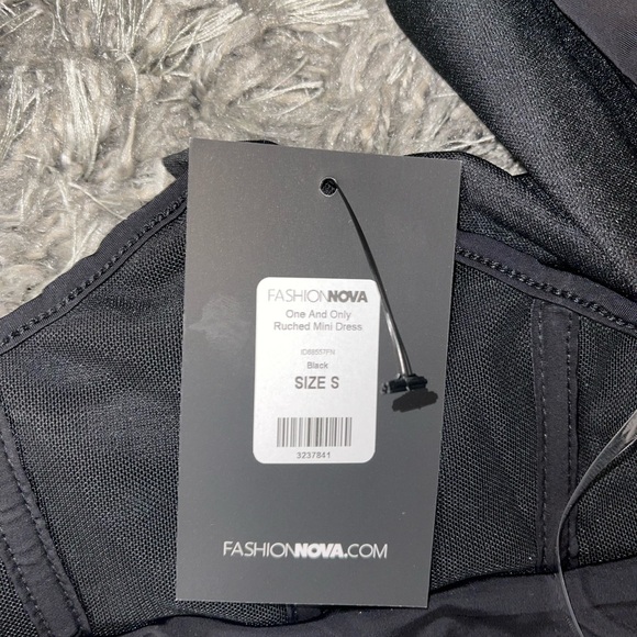 Fashion Nova Dress - Picture 5 of 7